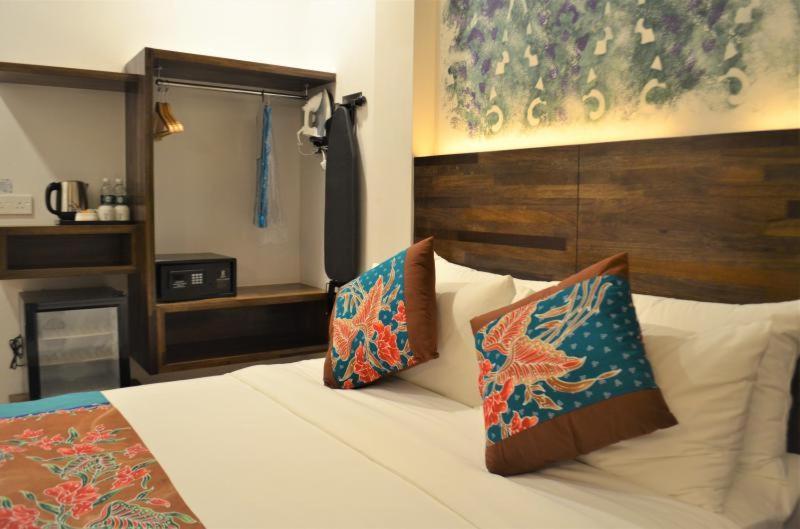 Serapi Hotel Kuching Eksteriør billede