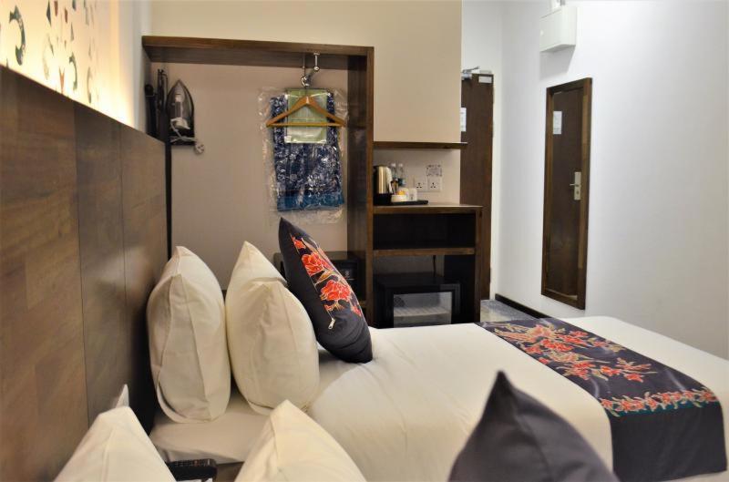 Serapi Hotel Kuching Eksteriør billede