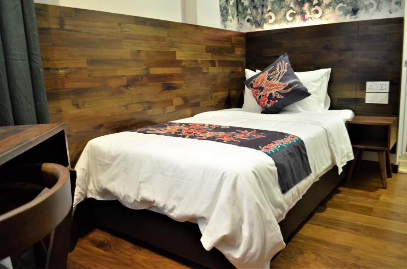 Serapi Hotel Kuching Eksteriør billede