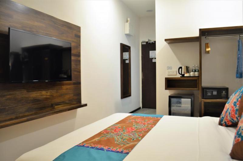 Serapi Hotel Kuching Eksteriør billede