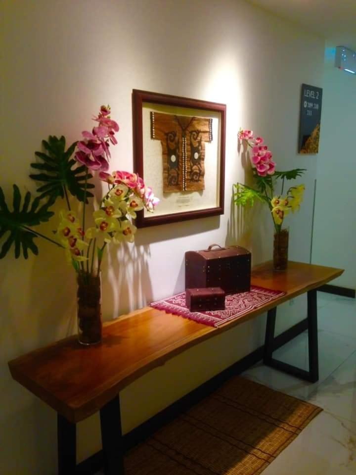 Serapi Hotel Kuching Eksteriør billede